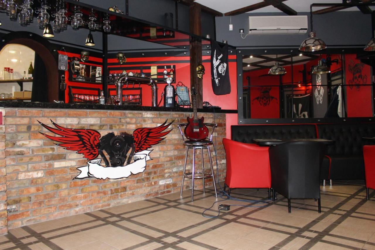 Hotel Biker'S Pub à Oleksandriia Extérieur photo
